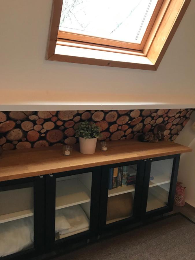 Heavenly Renovated Cabin Near Pittoresque Durbuy - Whistler Exterior foto