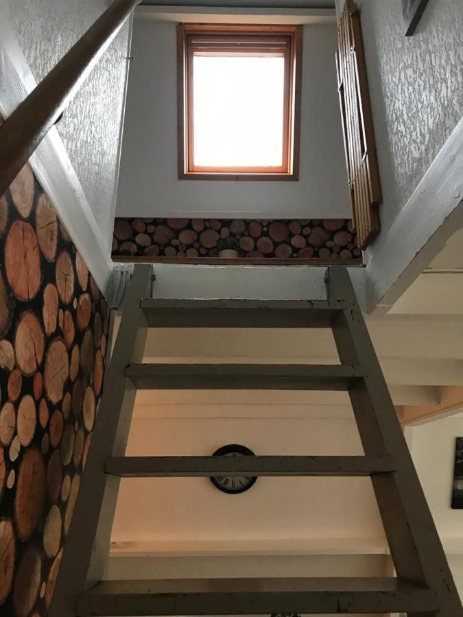Heavenly Renovated Cabin Near Pittoresque Durbuy - Whistler Exterior foto